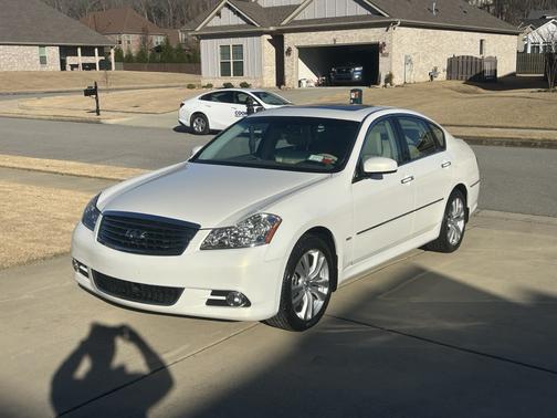 2009 INFINITI M35 x