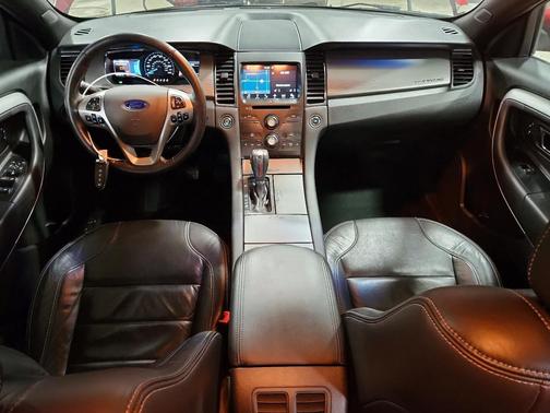 2016 Ford Taurus SEL
