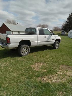 White 2001 Dodge Ram 2500 Quad Cab