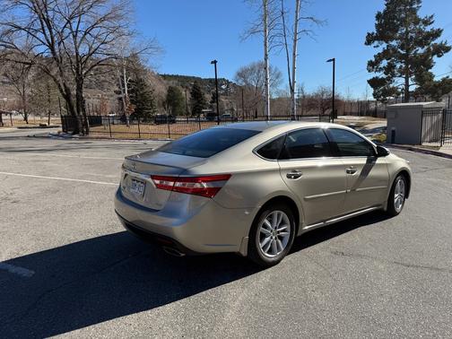 2014 Toyota Avalon XLE Premium