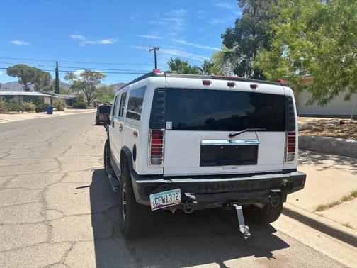 Beige 2004 Hummer H2 Base