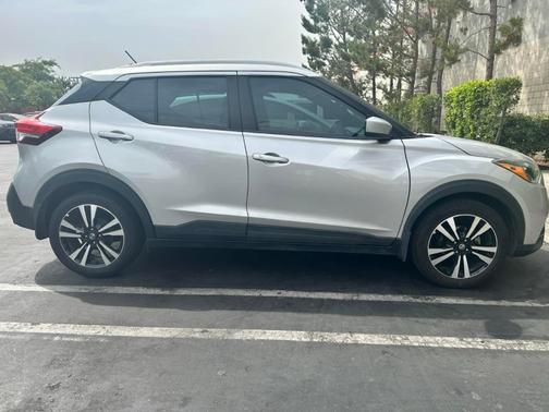 2019 Nissan Kicks SV