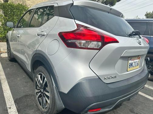 2019 Nissan Kicks SV