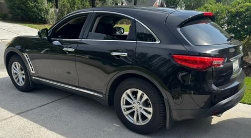 Black 2013 INFINITI FX37 Base