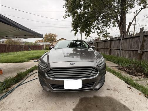 2014 Ford Fusion S