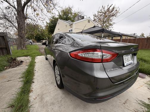 2014 Ford Fusion S