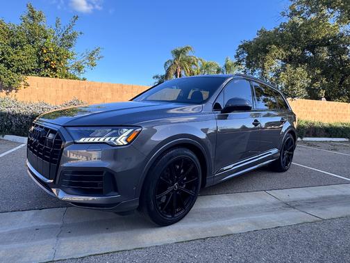 2023 Audi Q7 55 Prestige