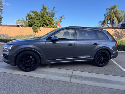 2023 Audi Q7 55 Prestige