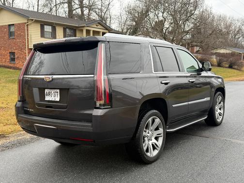 2016 Cadillac Escalade Luxury