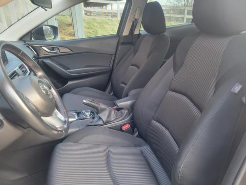 2016 Mazda Mazda3 i Touring