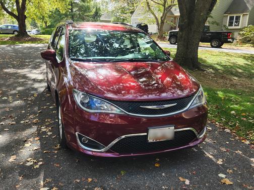 2018 Chrysler Pacifica Touring Plus