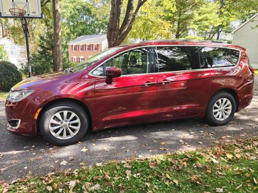 2018 Chrysler Pacifica Touring Plus
