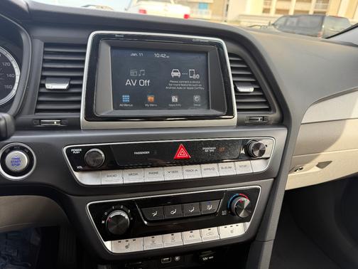 2018 Hyundai SONATA SEL