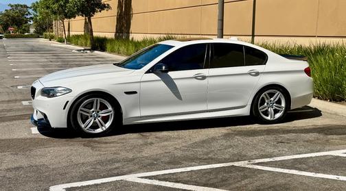 White 2015 BMW 550 i