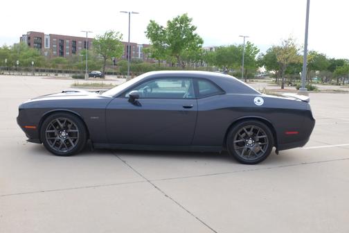 2016 Dodge Challenger R/T Plus
