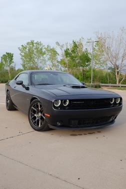 2016 Dodge Challenger R/T Plus