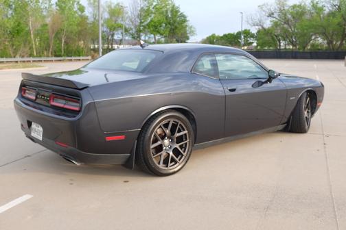 2016 Dodge Challenger R/T Plus