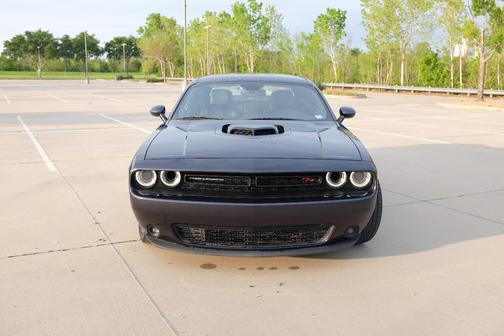 2016 Dodge Challenger R/T Plus