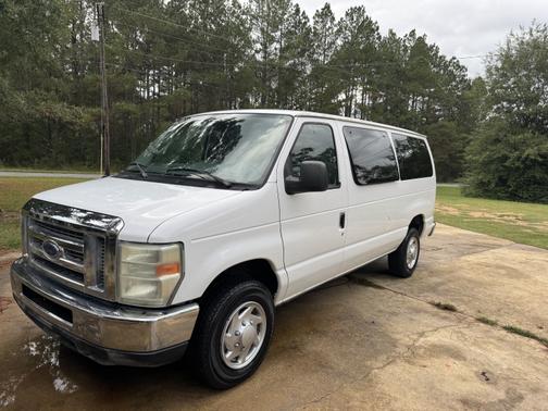 2010 Ford E350 Super Duty XLT