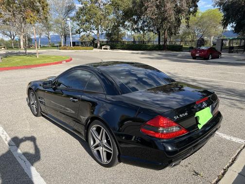 Black 2011 Mercedes-Benz SL-Class SL 550