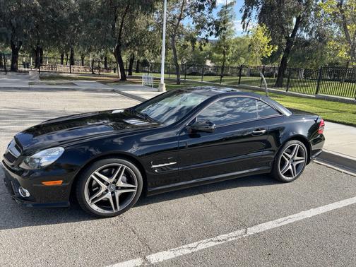 Black 2011 Mercedes-Benz SL-Class SL 550