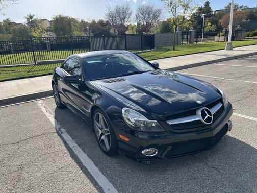 Black 2011 Mercedes-Benz SL-Class SL 550