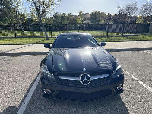 Black 2011 Mercedes-Benz SL-Class SL 550