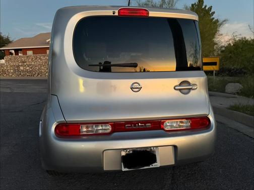 Silver 2009 Nissan Cube 1.8 S