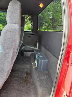 Red 1999 Chevrolet S-10 LS Extended Cab