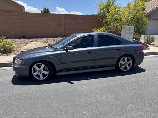 2004 Volvo S60 R