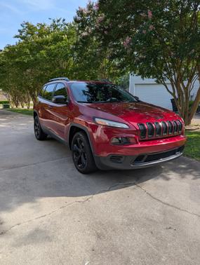 2017 Jeep Cherokee Sport