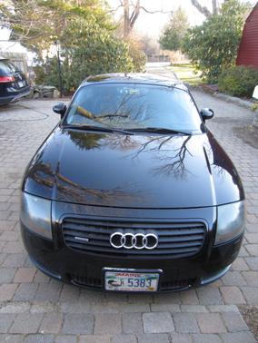 Black 2001 Audi TT quattro