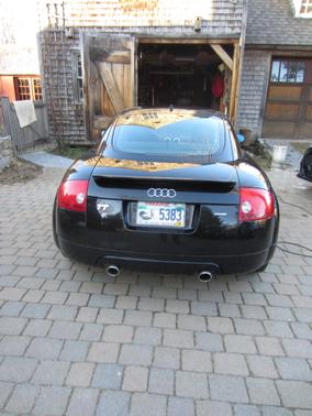 Black 2001 Audi TT quattro