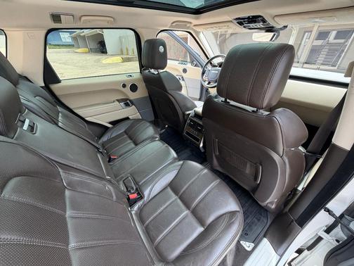 White 2017 Land Rover Range Rover Sport 3.0L Supercharged HSE