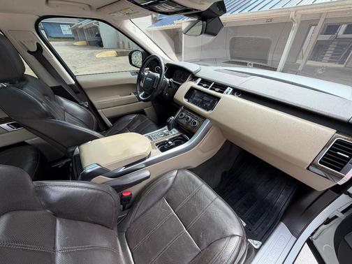 White 2017 Land Rover Range Rover Sport 3.0L Supercharged HSE