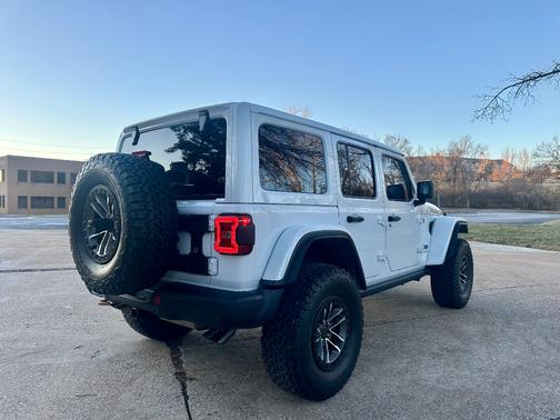 2024 Jeep Wrangler Rubicon 392