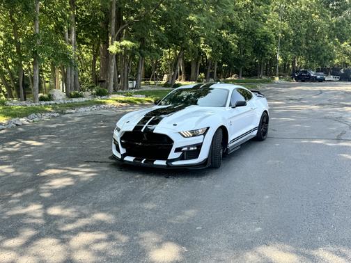 2021 Ford Shelby GT500 Base