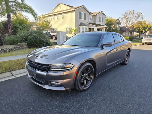 2015 Dodge Charger SXT