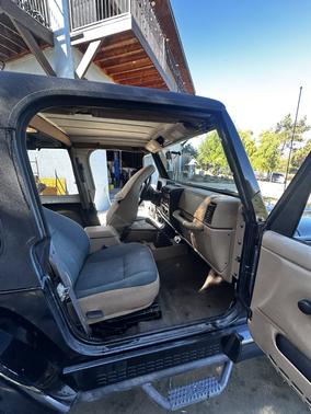 Black 2000 Jeep Wrangler Sahara