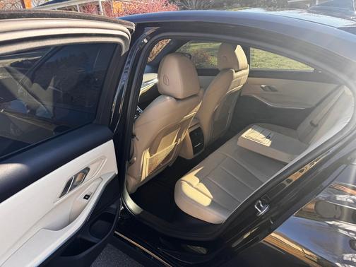 2021 BMW 330 i xDrive