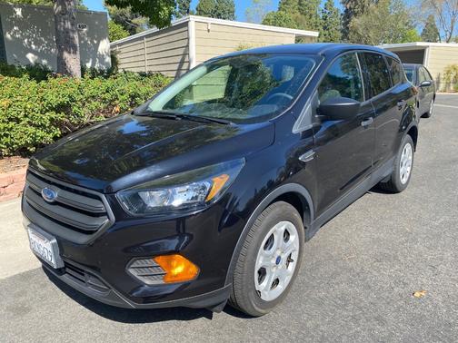 Black 2019 Ford Escape S
