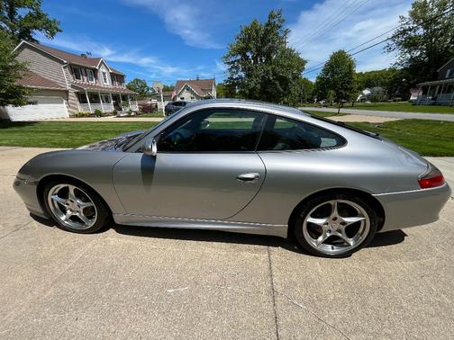 2004 Porsche 911 Carrera