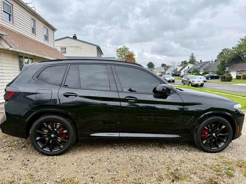 Black 2024 BMW X3 M40i