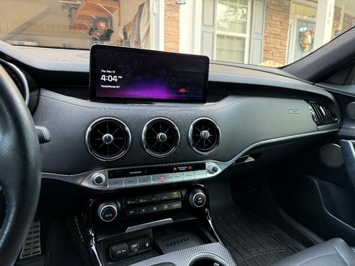 2022 Kia Stinger GT2