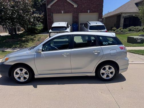 Silver 2008 Toyota Matrix XR