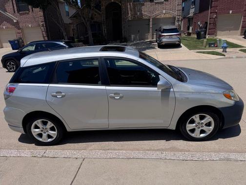 Silver 2008 Toyota Matrix XR