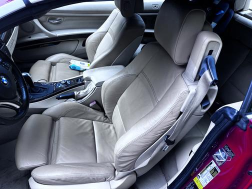 Red 2009 BMW 335 i