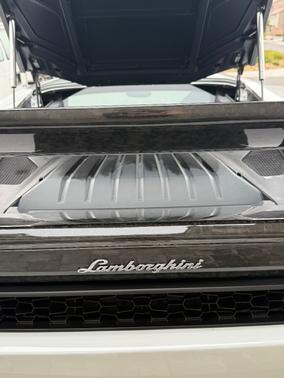 White 2015 Lamborghini Huracan LP610-4