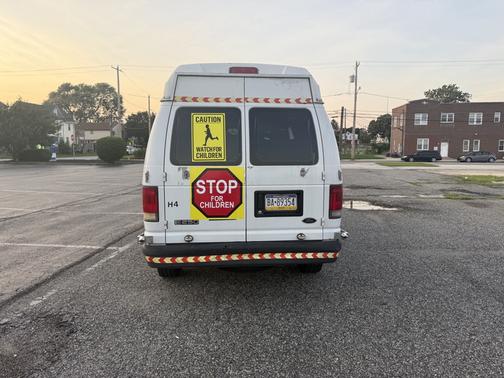 2003 Ford E250 Cargo