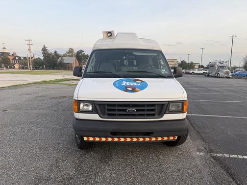 2003 Ford E250 Cargo